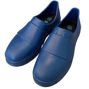 Gales+ Smart PPE Footwear slip on lightweight nursing clogs women’s size 9